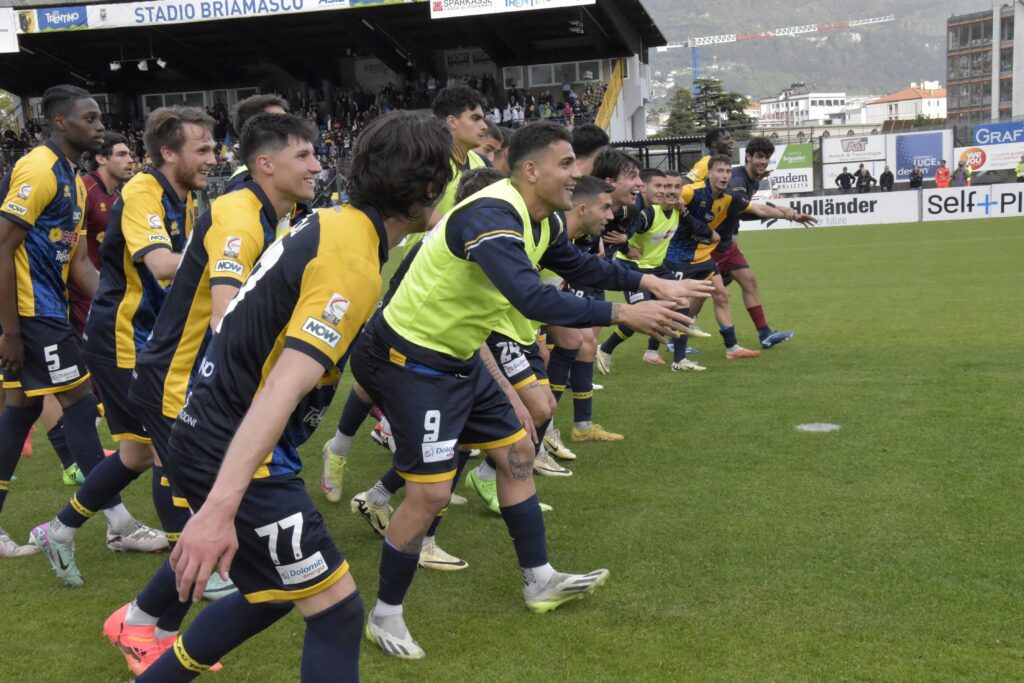 Calcio, Giacca spinge il Trento «Contro l’Atalanta Under23 ci proveremo»